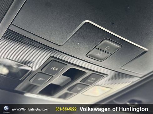 Certified 2023 Volkswagen Tiguan SE R-Line image 30