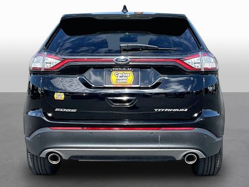 Used 2018 Ford Edge Titanium FWD image 4
