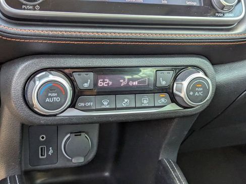 Used 2020 Nissan Kicks SR w/ SR Premium Package image 25