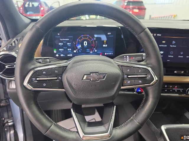 Used 2025 Chevrolet Equinox ACTIV w/ Safety and Technology Package AWD/4WD image 20