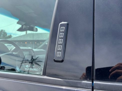 Used 2019 Ford F350 Lariat AWD/4WD image 7