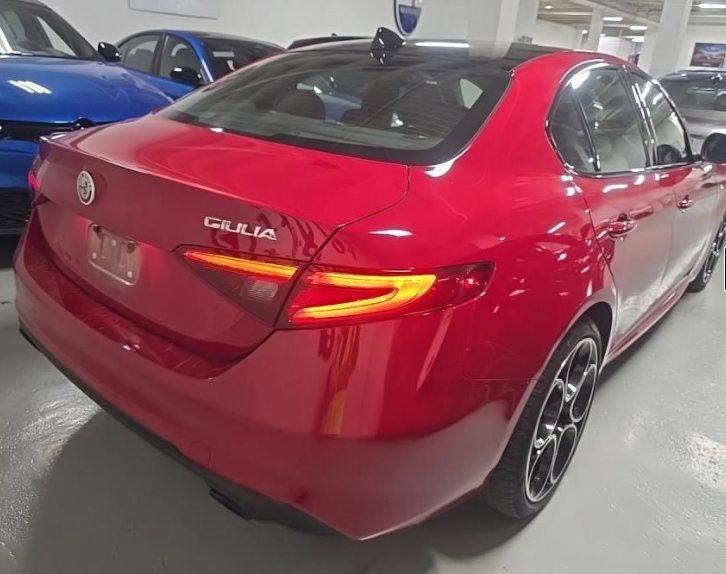 Used 2023 Alfa Romeo Giulia Ti RWD image 3