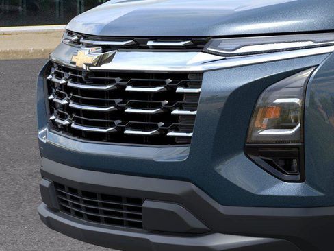 New 2026 Chevrolet Equinox LT AWD/4WD image 13