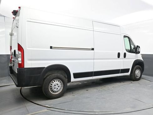 Used 2024 RAM ProMaster 2500 w/ Convenience Group FWD image 7