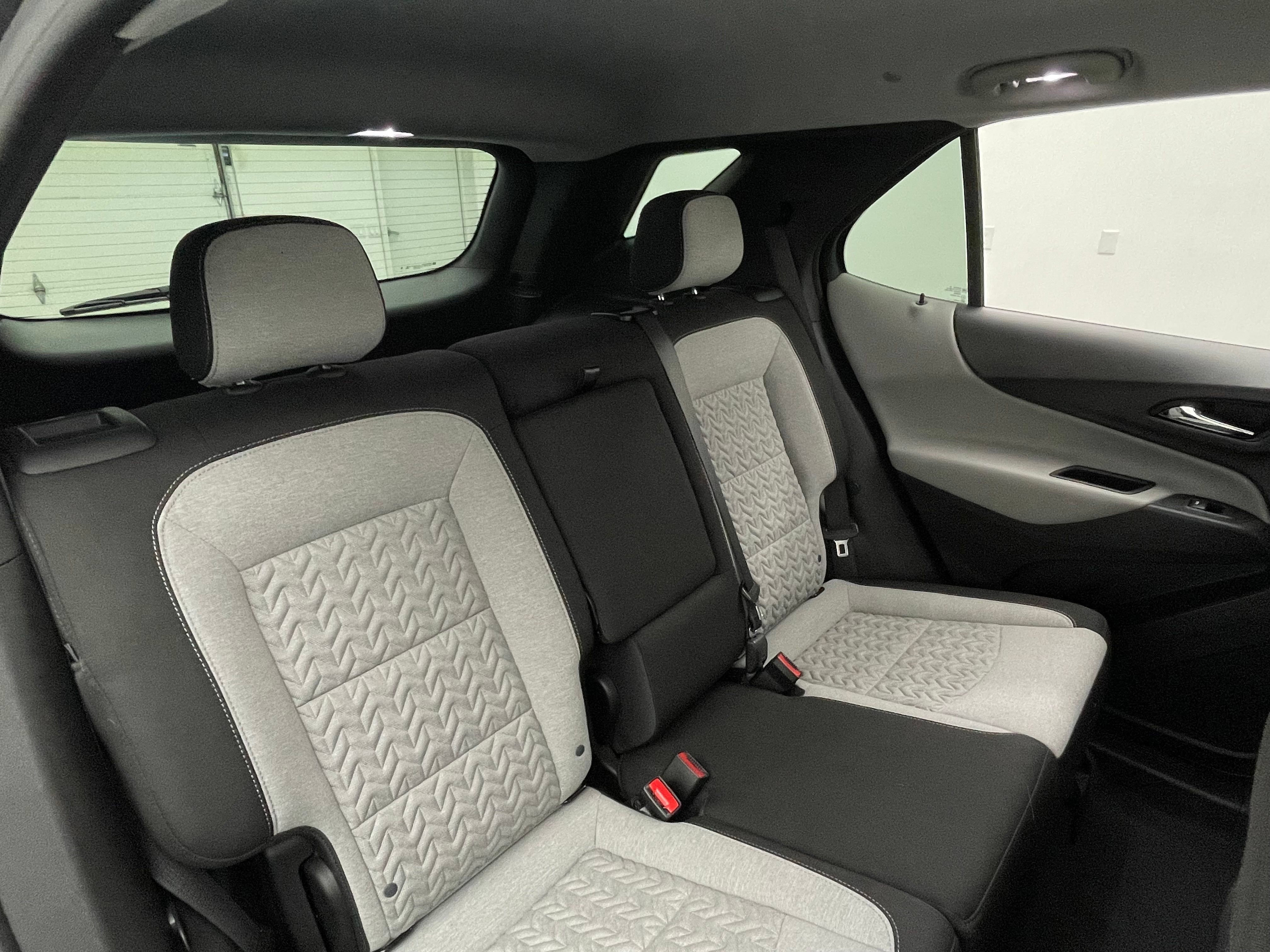 Used 2024 Chevrolet Equinox LS FWD image 33