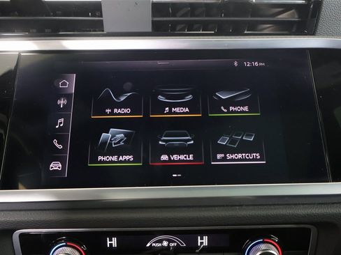 Used 2021 Audi Q3 2.0T Premium image 6