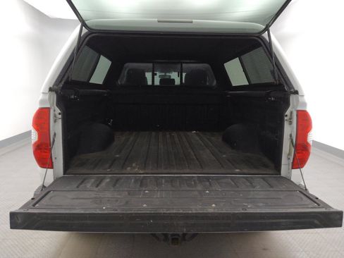 Used 2016 Toyota Tundra SR5 w/ SR5 Upgrade Package RWD image 29