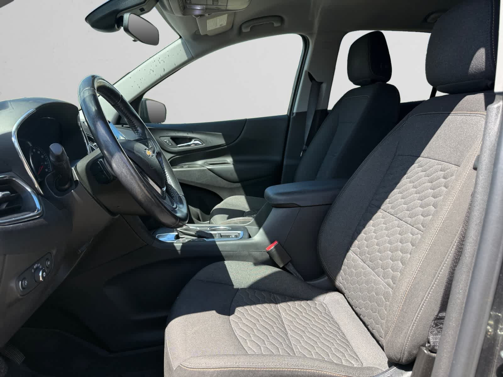 Used 2020 Chevrolet Equinox LT FWD image 9