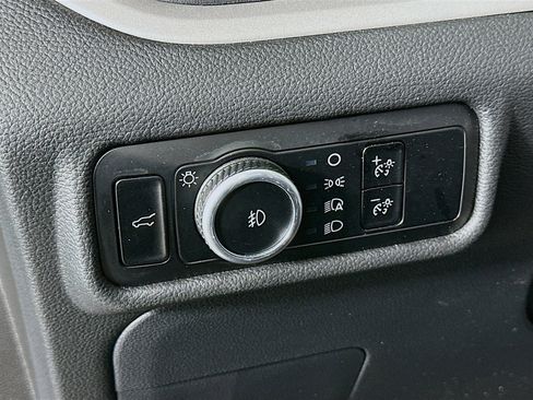 Used 2024 Ford Explorer XLT w/ Equipment Group 202A image 17