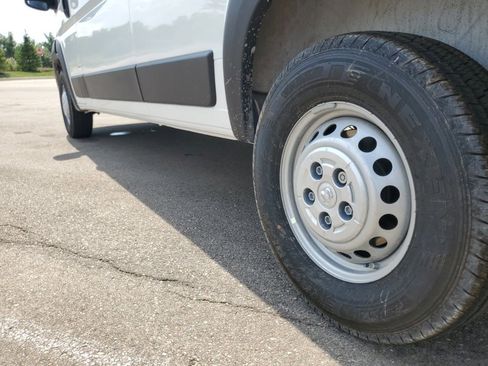 New 2025 RAM ProMaster 2500 w/ Convenience Group image 29