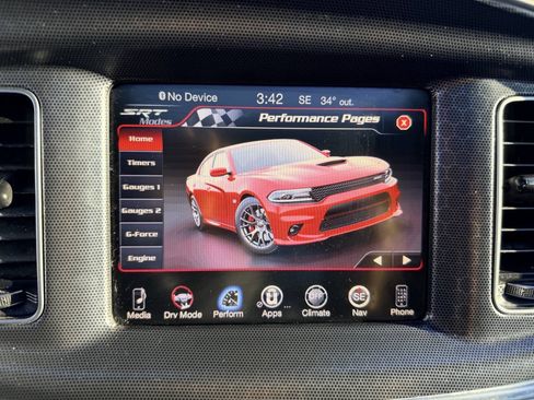 Used 2016 Dodge Charger R/T Scat Pack w/ Technology Group RWD image 28