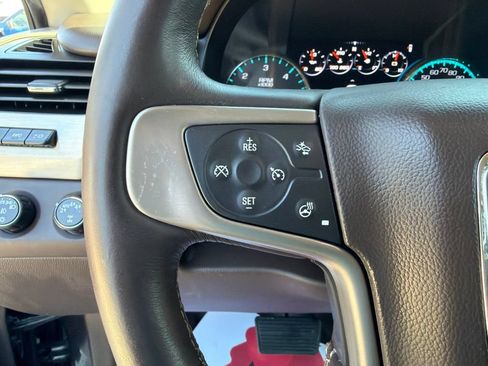 Used 2017 GMC Yukon XL Denali w/ Open Road Package AWD/4WD image 25