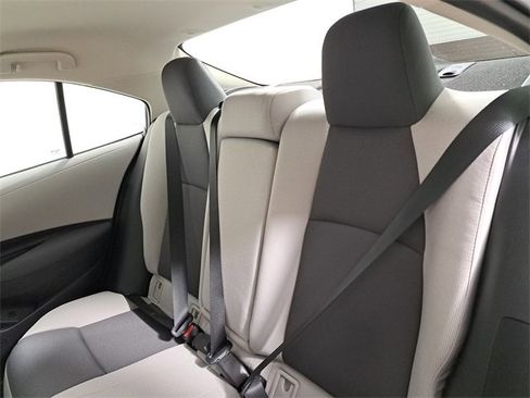 Used 2025 Toyota Corolla LE image 13