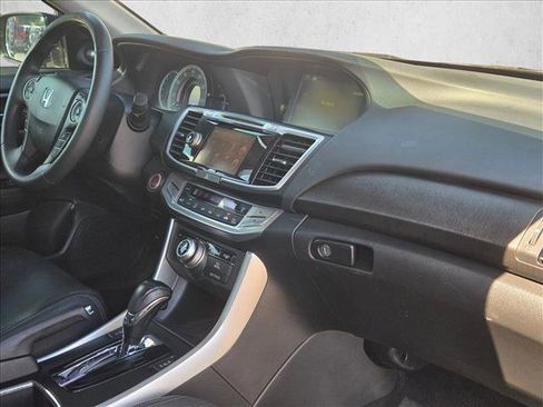 Used 2014 Honda Accord Touring image 23