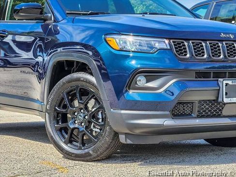 Certified 2026 Jeep Compass Latitude AWD/4WD image 5