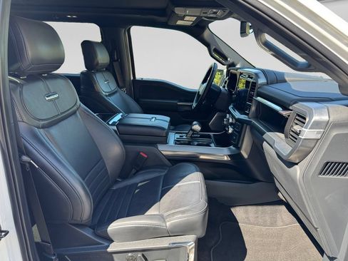 Used 2025 Ford F150 Platinum AWD/4WD image 16