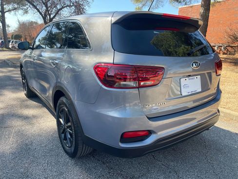 Used 2020 Kia Sorento L FWD image 3