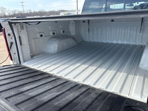 Used 2021 Chevrolet Silverado 1500 LT Trail Boss w/ Convenience Package II image 13