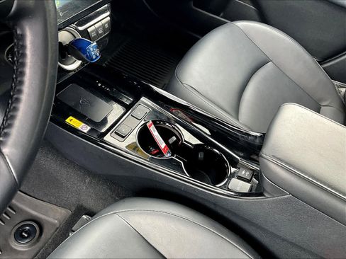 Used 2022 Toyota Prius Prime XLE image 20