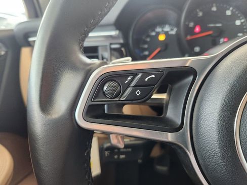 Used 2020 Porsche Macan AWD/4WD image 28