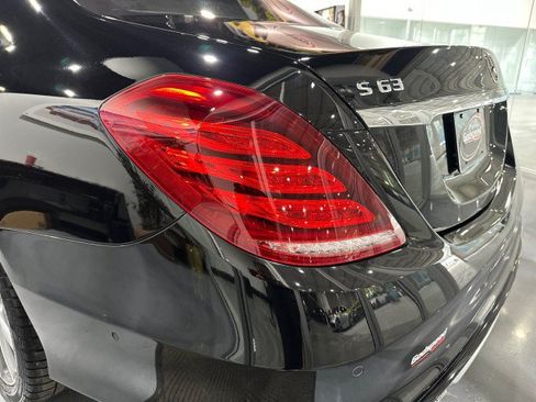 Used 2015 Mercedes-Benz S 63 AMG 4MATIC Sedan image 35