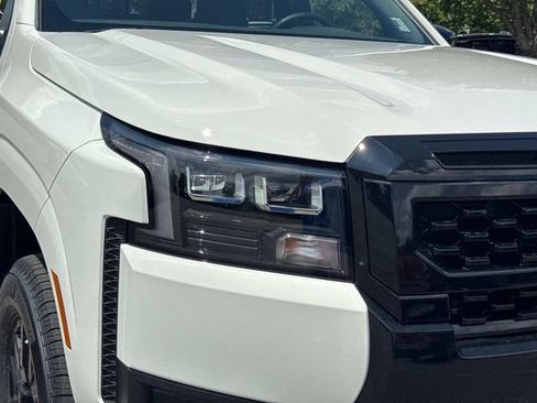New 2026 Nissan Frontier SV w/ Tow Package AWD/4WD image 10