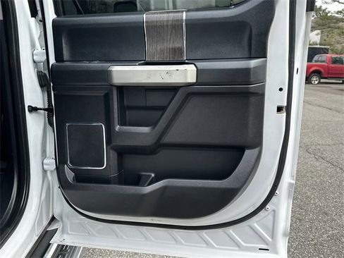 Certified 2021 Ford F250 Lariat w/ Lariat Value Package image 16