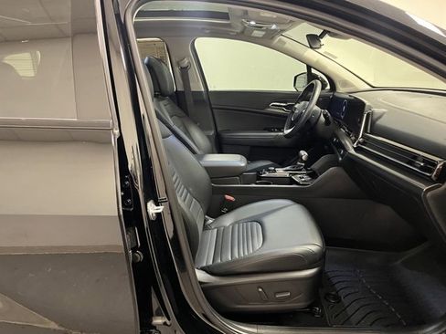 Used 2024 Kia Sportage SX image 24