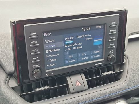 Used 2022 Toyota RAV4 SE AWD/4WD image 18