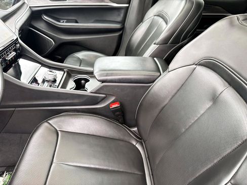 Used 2023 Jeep Grand Cherokee 30th Anniversary image 12