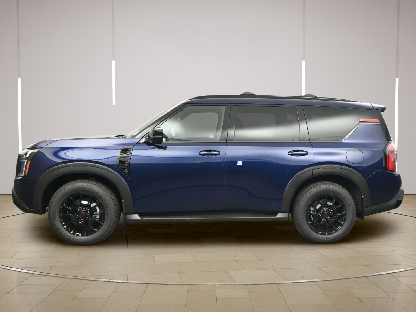 Certified 2025 Nissan Armada PRO-4X AWD/4WD image 4