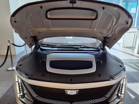 New 2025 Cadillac Celestiq image 22