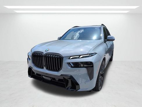 New 2027 BMW X7 xDrive40i w/ M Sport Package AWD/4WD image 8