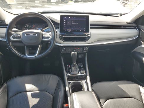 Used 2022 Jeep Compass Limited image 15