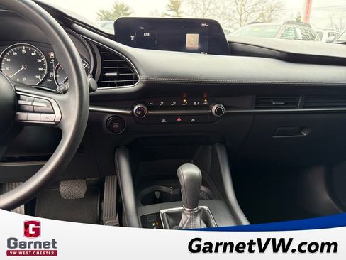 Used 2022 MAZDA MAZDA3 s image 17