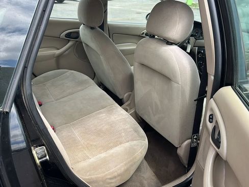 Used 2001 Ford Focus SE image 11