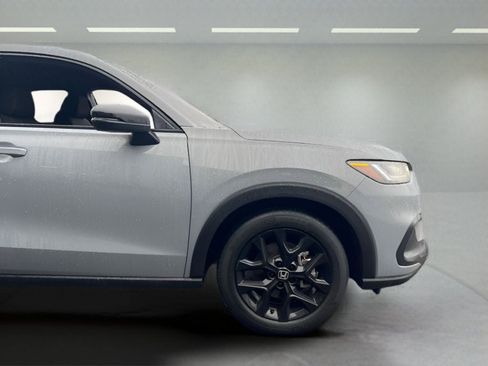 Used 2024 Honda HR-V Sport image 32