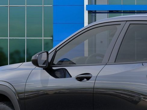 New 2026 Chevrolet Trax LS FWD image 12