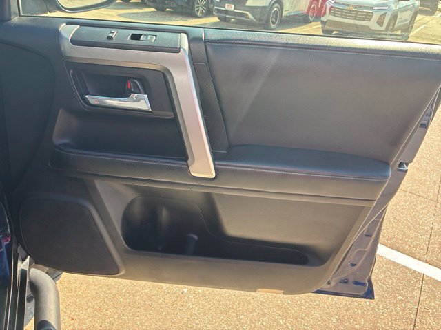 Used 2021 Toyota 4Runner SR5 Premium w/ Moonroof Package RWD image 13