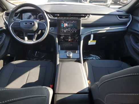 New 2026 Jeep Grand Cherokee Laredo X image 18