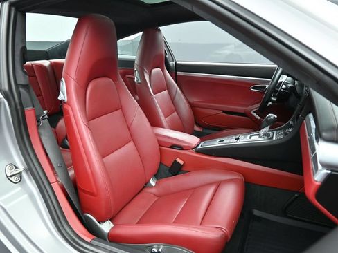 Certified 2019 Porsche 911 Carrera 4S AWD/4WD image 26