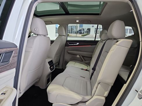 New 2026 Volkswagen Atlas SEL AWD/4WD image 14