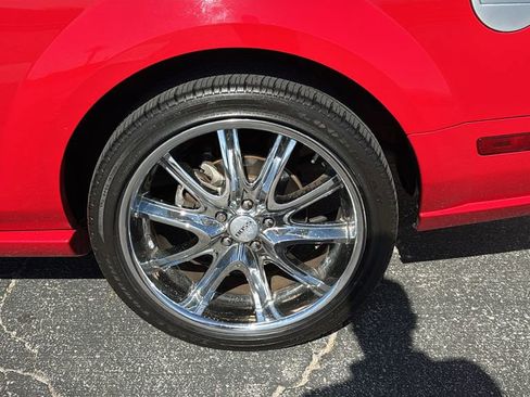 Used 2009 Ford Mustang GT Premium RWD image 9