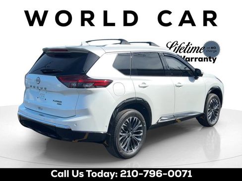 Used 2026 Nissan Rogue Platinum w/ Platinum Premium Package AWD/4WD image 3