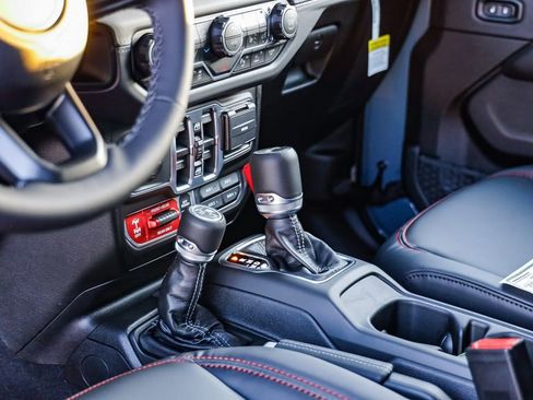 New 2026 Jeep Wrangler Unlimited Rubicon image 23