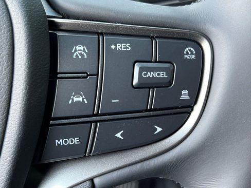 New 2026 Lexus UX 300h FWD image 17