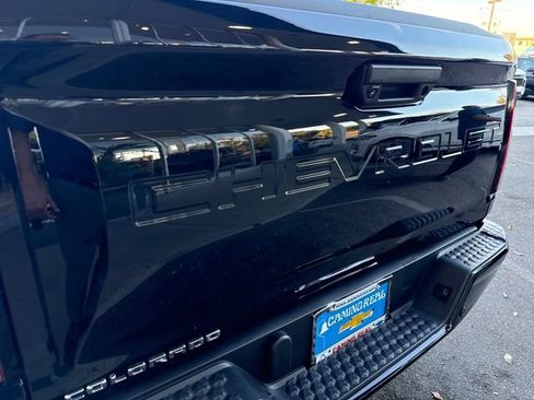 Used 2024 Chevrolet Colorado Trail Boss w/ Technology Package AWD/4WD image 28