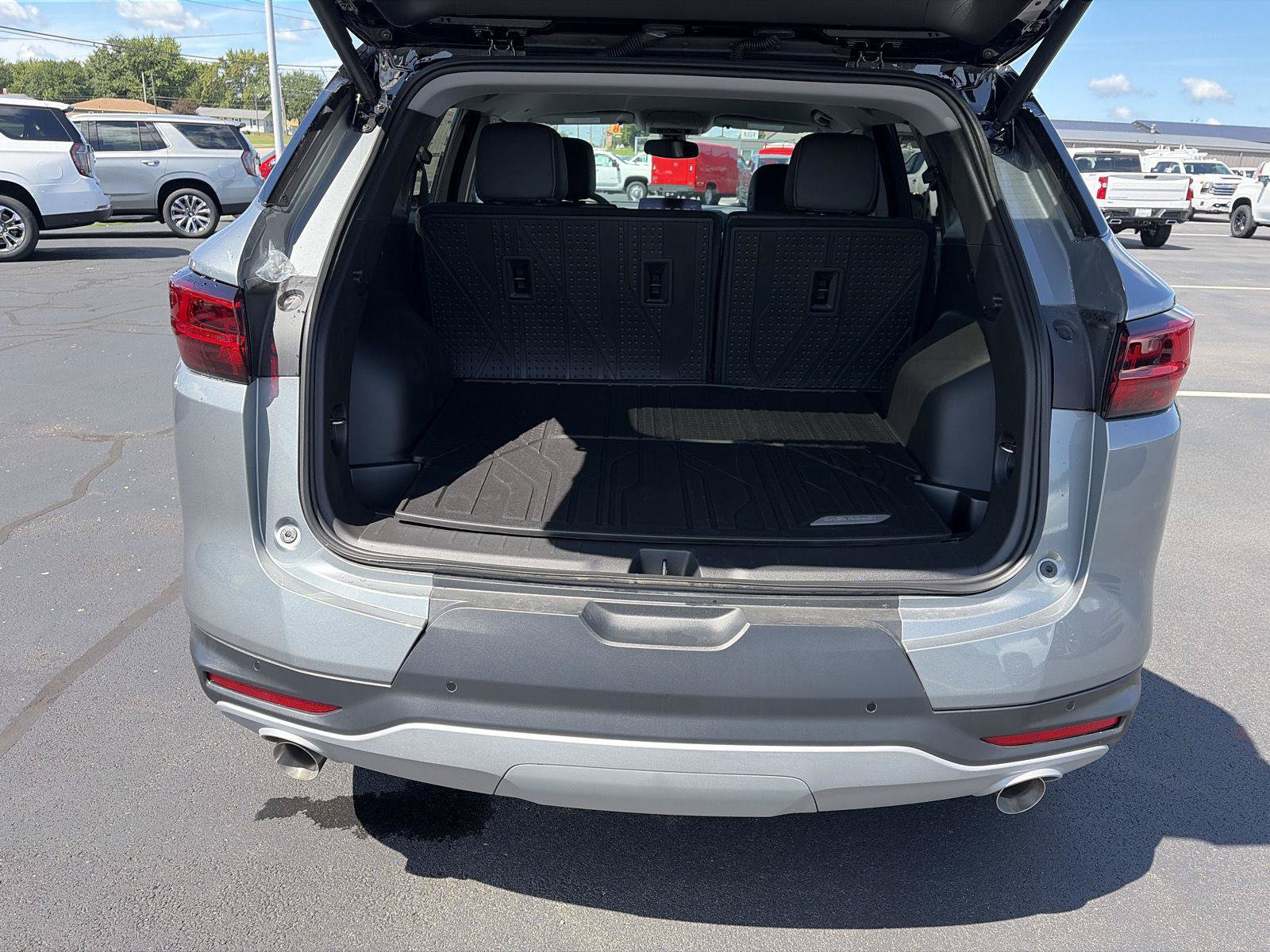 New 2026 Chevrolet Blazer LT w/ LPO, Floor Liner Package AWD/4WD image 5