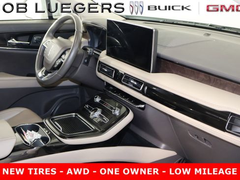 Used 2022 Lincoln Nautilus Reserve image 21