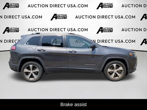 Used 2019 Jeep Cherokee Limited AWD/4WD image 6